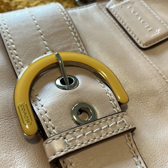 Coach Hand Bag - Picture 2 of 7